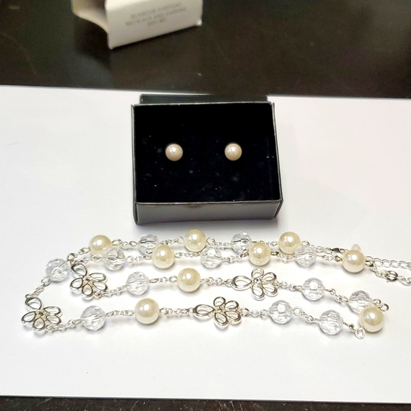 Avon Jewelry - Glamor every day necklace and earring gift set by Avon